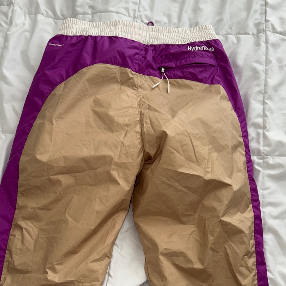 The North Face Women’s Tan and Purple Bottoms (Brand-New) - Picture 4 of 5